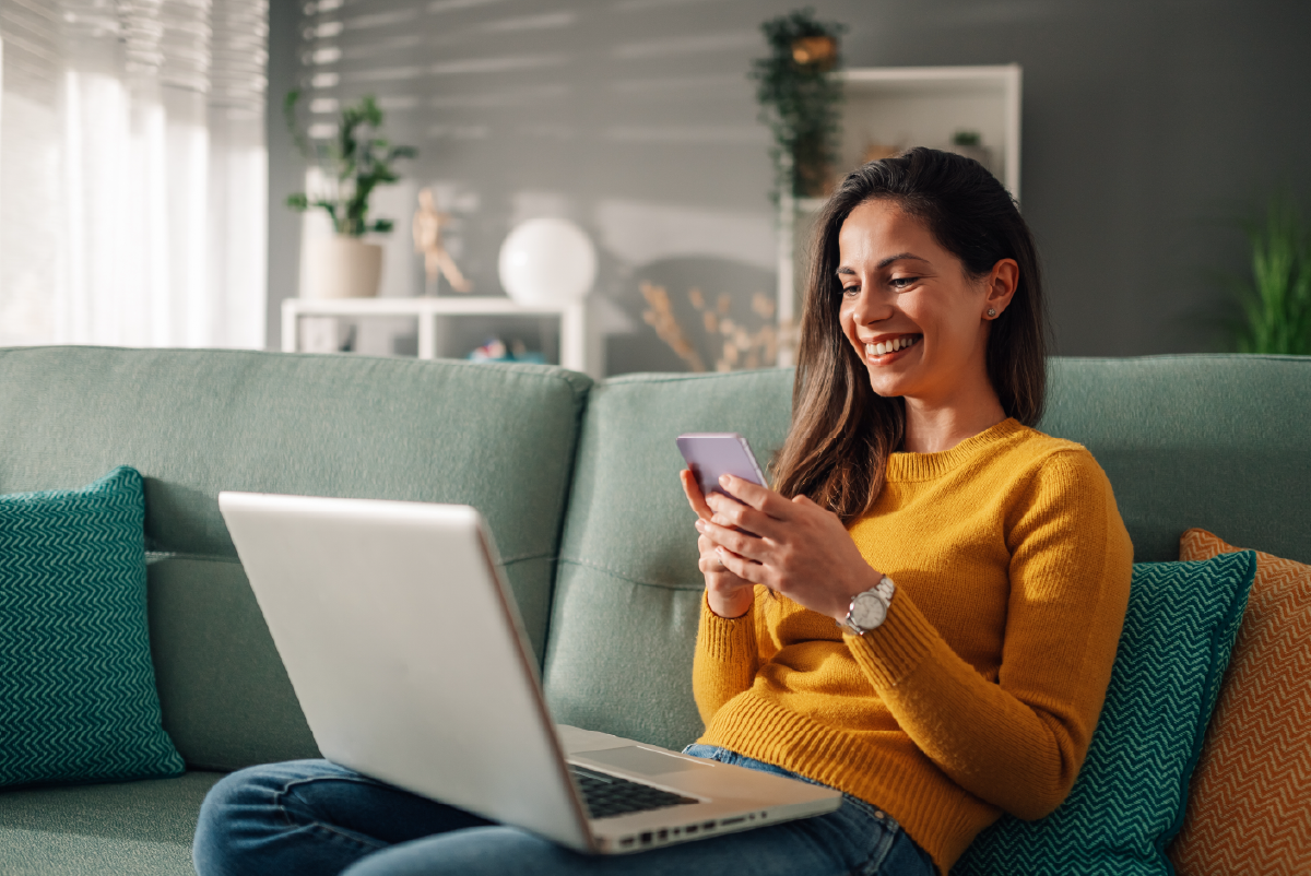 Woman applying online